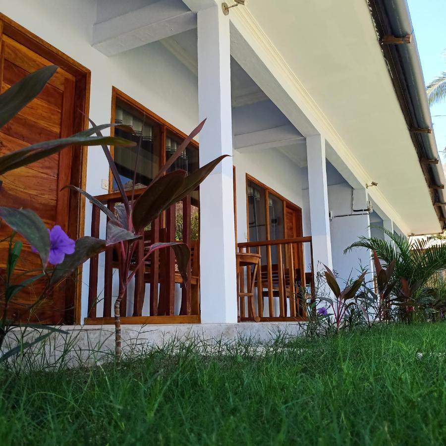 Kuta  Elisa Homestay Areguling מראה חיצוני תמונה
